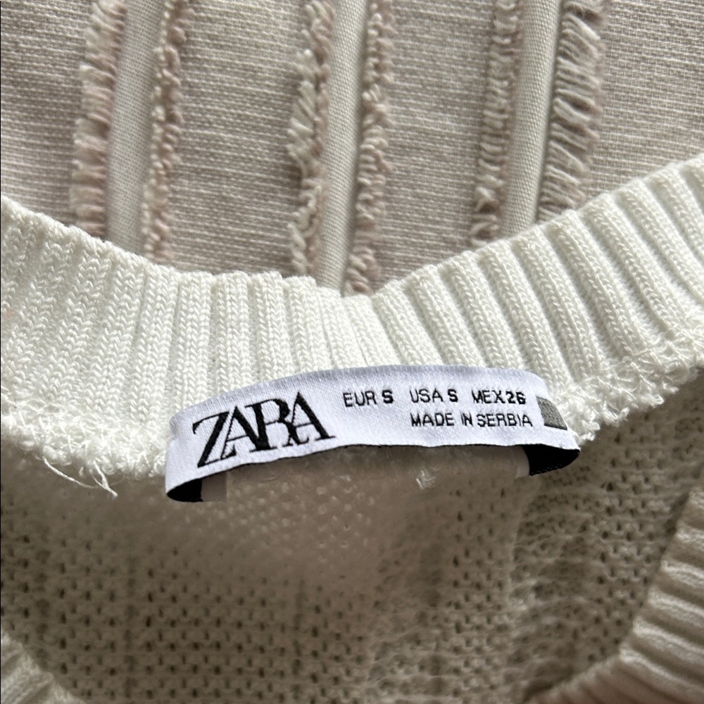 Zara Cream Cable Knit Sweater - Picture 2 of 3